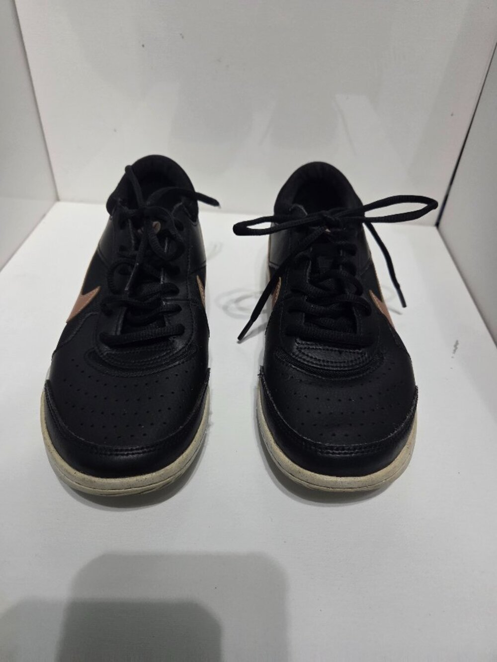UseWoman Nike Court Zoom Lite 3 US Size 6.5 black Metallic Red Bronze DH1042-091